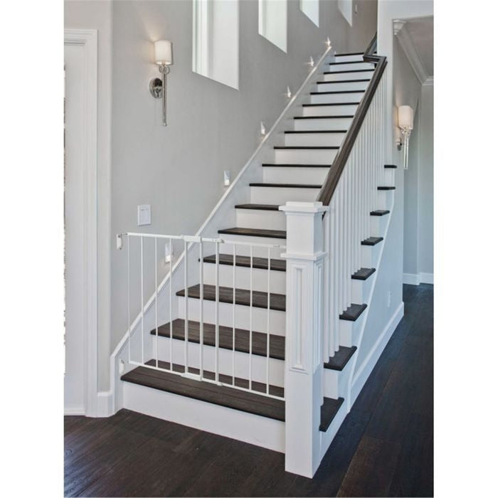 Safety 1st Top of Stairs Expanding Metal Gate
