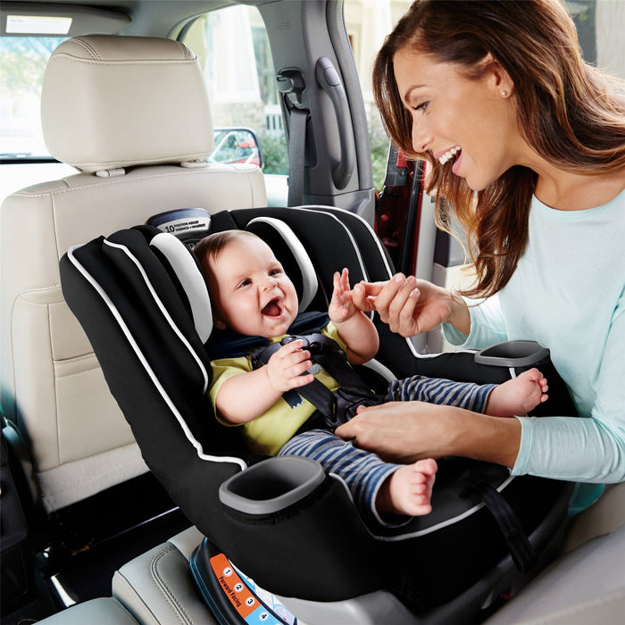 Graco Extend2Fit Convertible Car Seat